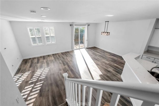 Interior, Pendant Lights, Recessed Lighting, Wood Texture Flooring