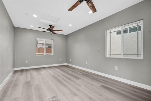 Empty room, Interior, Recessed Lighting, Wood Texture Flooring