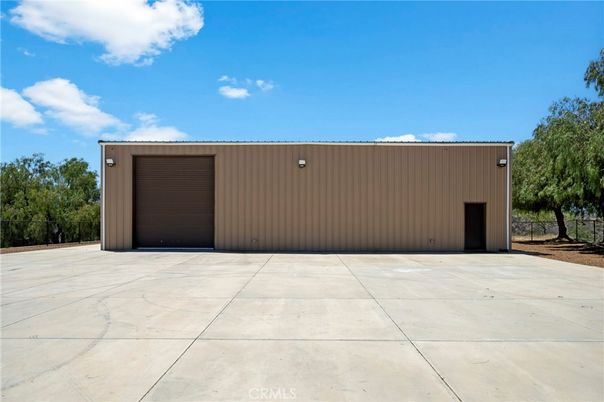Detached Garage, Exterior
