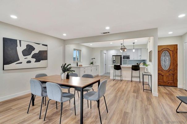 Dining room, Interior, Kitchen, Pendant Lights, Recessed Lighting, Wood Texture Flooring