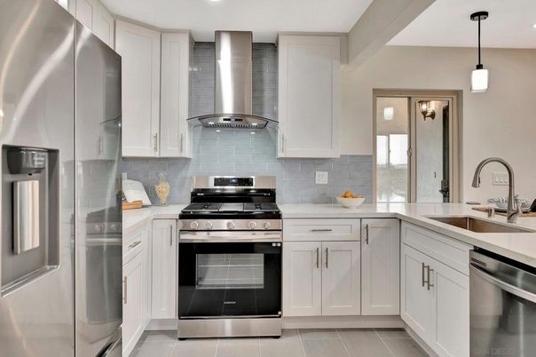 Interior, Kitchen, Pendant Lights, Recessed Lighting, Stainless Steel Appliances