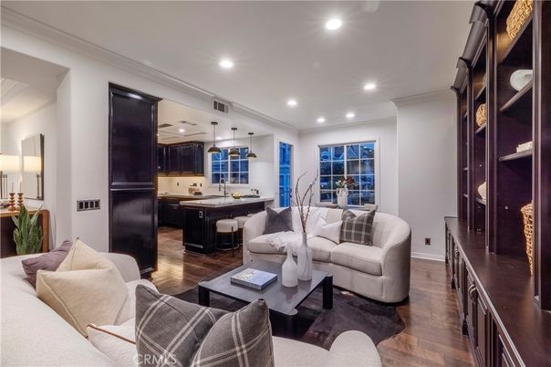 Interior, Kitchen, Living room, Pendant Lights, Recessed Lighting, Wood Texture Flooring