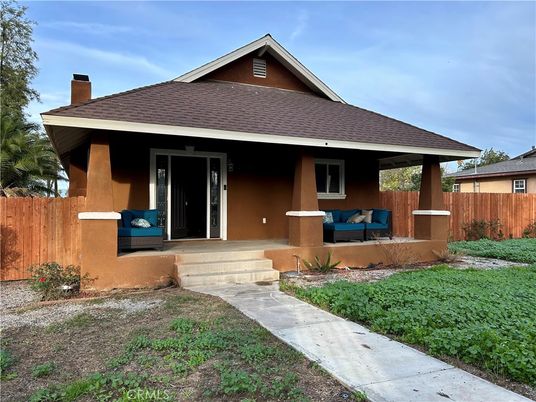 Exterior, Facade, American Craftsman