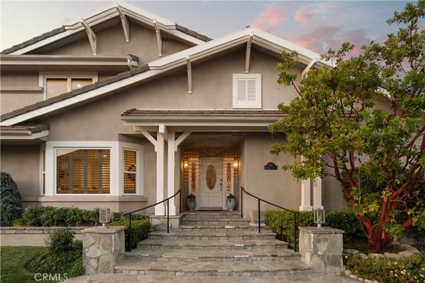 Exterior, Facade, American Craftsman