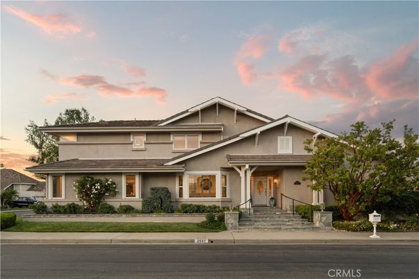 Exterior, Facade, American Craftsman