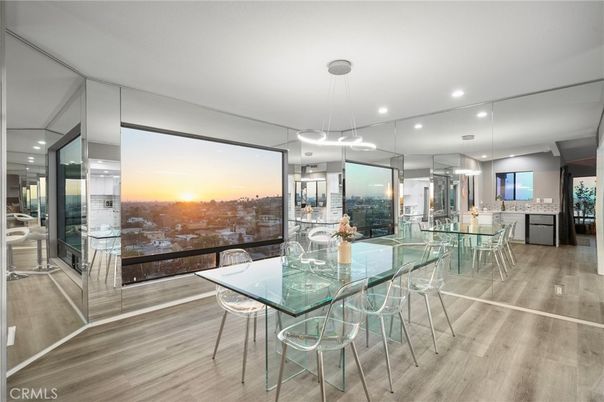 Dining room, Interior, Kitchen, Pendant Lights, Recessed Lighting, Wood Texture Flooring