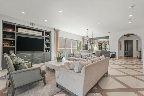 Chandelier, Dining room, Interior, Living room, Recessed Lighting