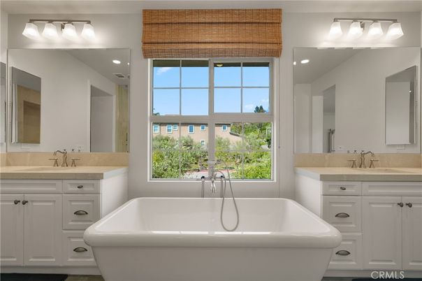 Bathroom, Dual Sink Vanities, Free Standing Baths, Interior
