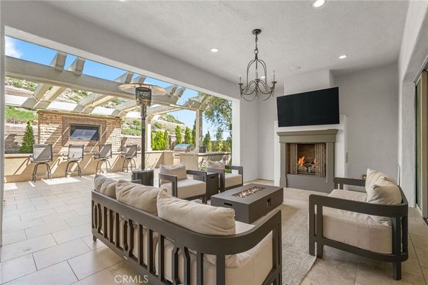 Chandelier, Fireplace, Interior, Living room, Recessed Lighting