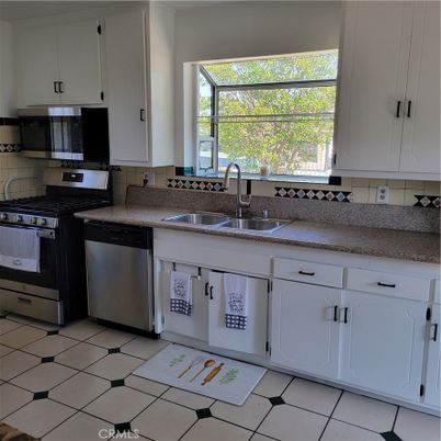 Interior, Kitchen, Stainless Steel Appliances