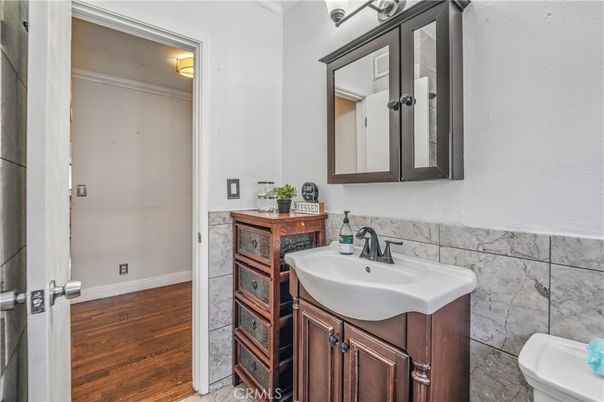 Bathroom, Interior, Wood Texture Flooring