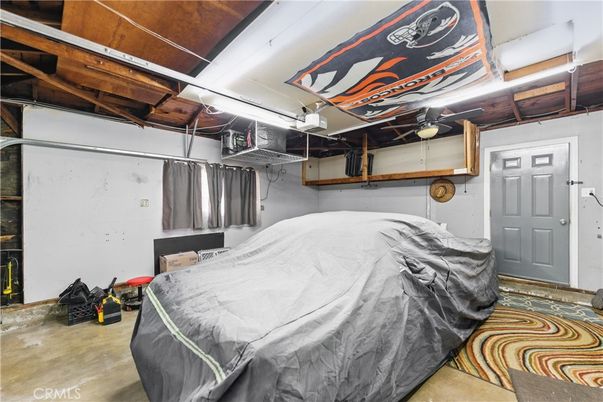 Garage, Interior