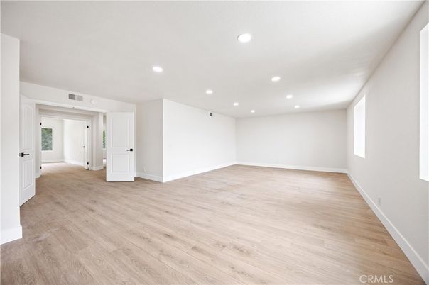 Empty room, Interior, Recessed Lighting, Wood Texture Flooring