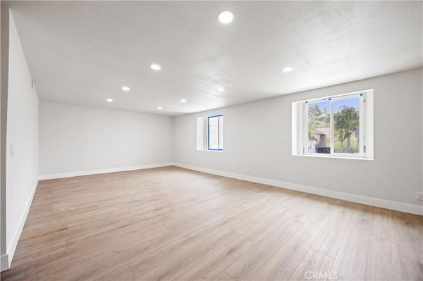 Empty room, Interior, Recessed Lighting, Wood Texture Flooring