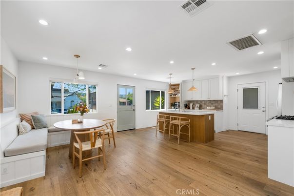 Dining room, Interior, Kitchen, Pendant Lights, Recessed Lighting, Wood Texture Flooring