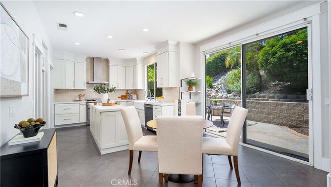 Dining room, Interior, Kitchen, Recessed Lighting