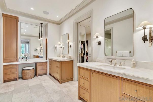 Bathroom, Dual Sink Vanities, Interior, Pendant Lights, Recessed Lighting