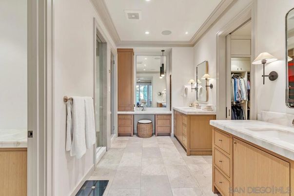 Bathroom, Dual Sink Vanities, Interior, Pendant Lights, Recessed Lighting