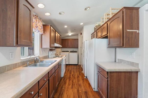 Interior, Kitchen, Recessed Lighting, Wood Texture Flooring