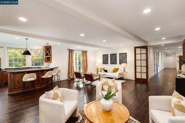 Dining room, Interior, Living room, Pendant Lights, Recessed Lighting, Wood Texture Flooring