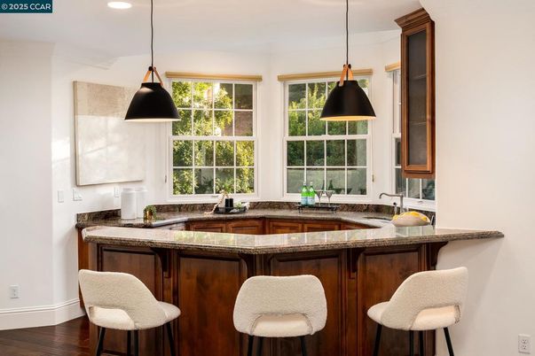Interior, Pendant Lights, Recessed Lighting, Wood Texture Flooring
