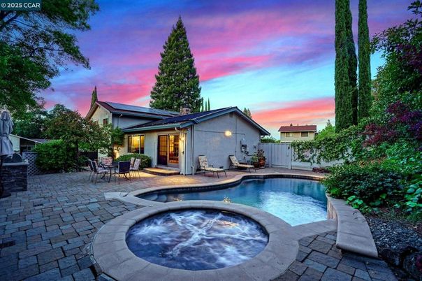Exterior, Pool, Solar Panels