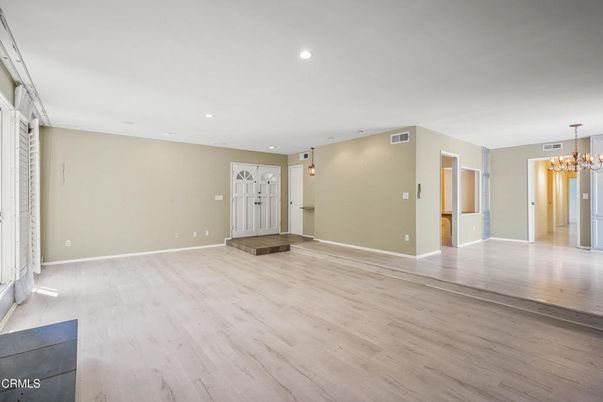 Chandelier, Empty room, Interior, Recessed Lighting, Wood Texture Flooring