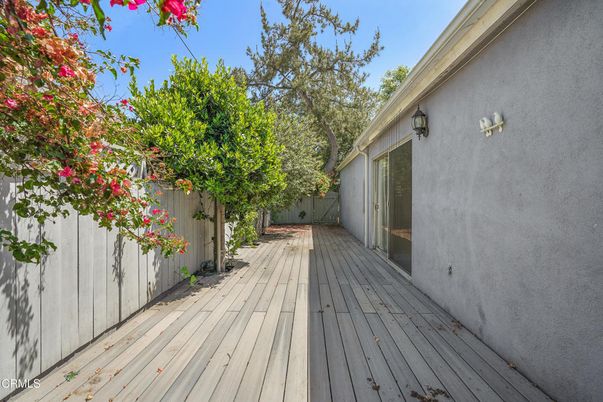 Exterior, Wood Texture Flooring