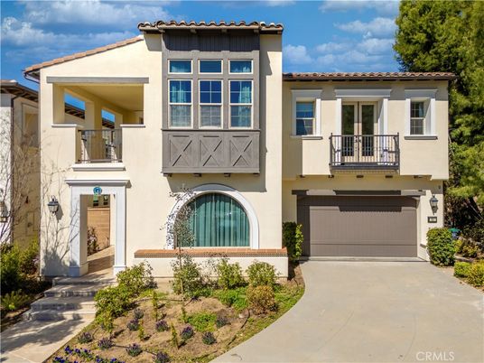 Attached, Exterior, Facade, Spanish Mediterranean