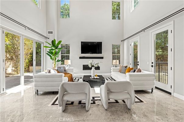 Fireplace, Interior, Living room