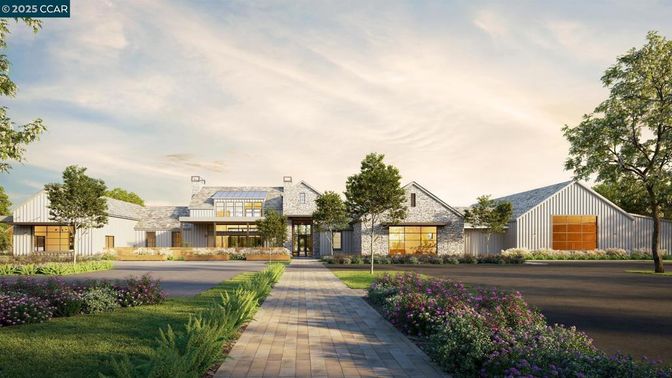Backyard, Exterior, Facade, Solar Panels, Modern