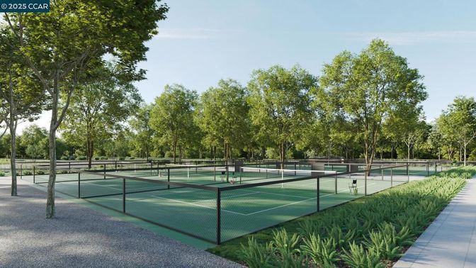 Exterior, Tennis Courts