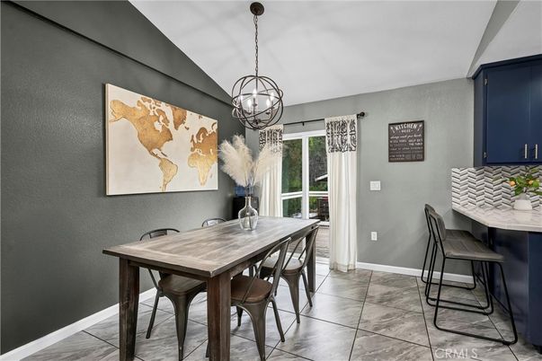 Chandelier, Dining room, Interior, Pendant Lights