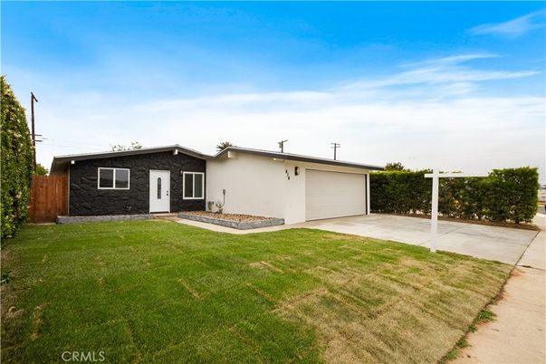 Backyard, Detached Garage, Exterior