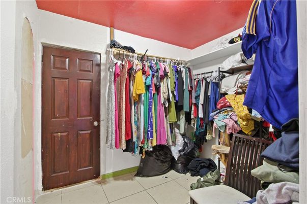 Interior, Walk-in Closets