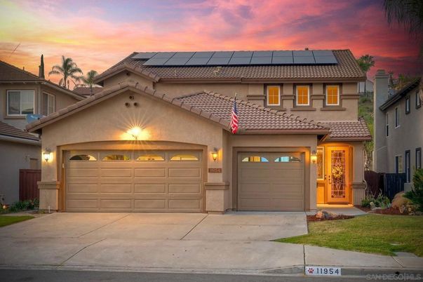 Attached, Exterior, Facade, Solar Panels, Mediterranean
