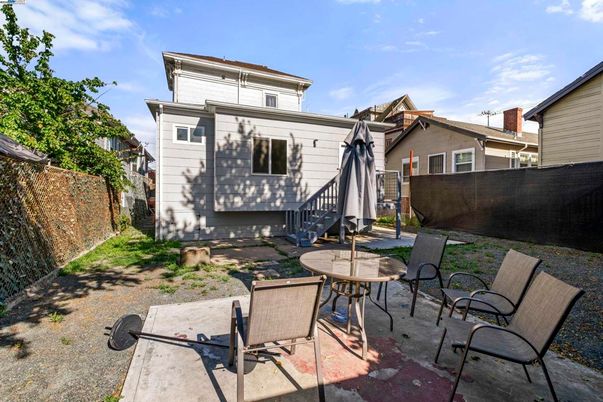 Backyard, Exterior
