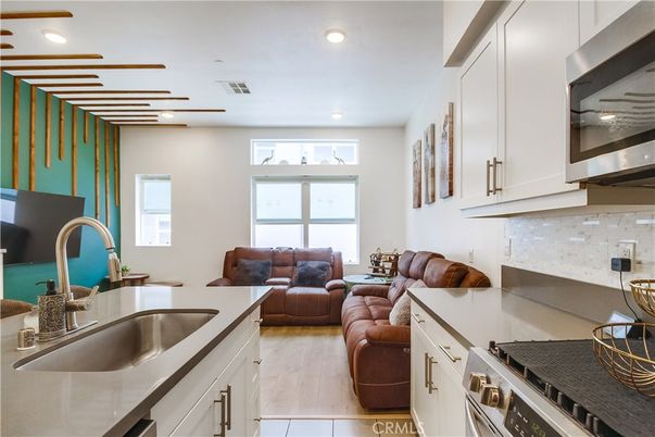 Interior, Kitchen, Living room, Recessed Lighting, Wood Texture Flooring