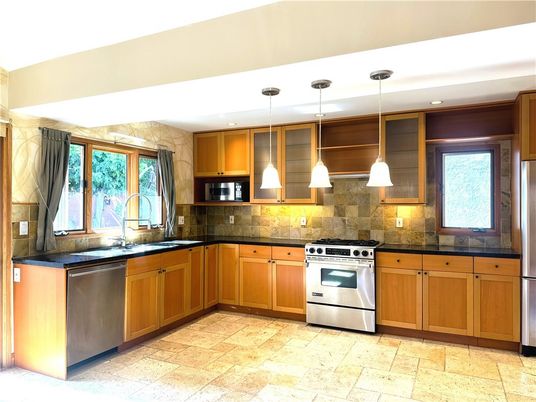 Interior, Kitchen, Pendant Lights, Recessed Lighting, Stainless Steel Appliances