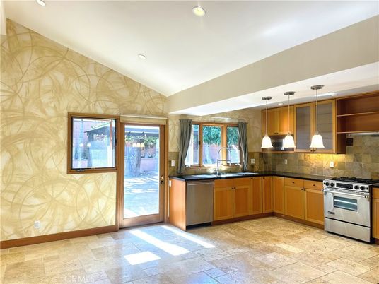 Interior, Kitchen, Pendant Lights, Recessed Lighting, Stainless Steel Appliances