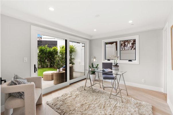 Home Office, Interior, Recessed Lighting, Wood Texture Flooring