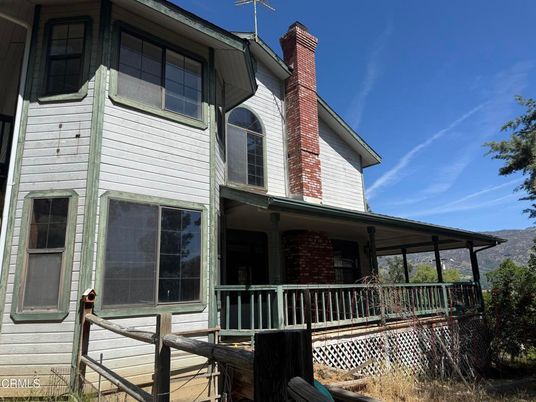 Exterior, Facade, None