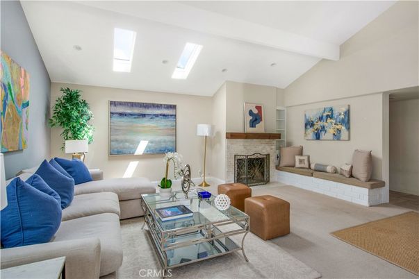 Fireplace, Interior, Living room, Recessed Lighting