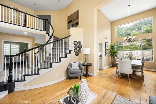 Chandelier, Dining room, Interior, Recessed Lighting, Wood Texture Flooring