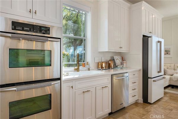 Interior, Kitchen, Stainless Steel Appliances