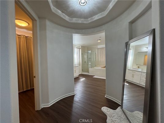 Bathroom, Interior, Recessed Lighting, Wood Texture Flooring