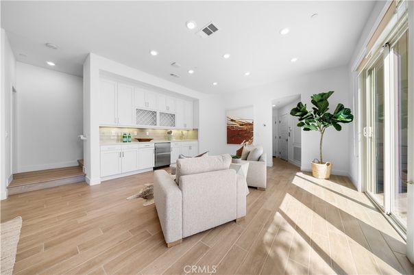 Interior, Kitchen, Living room, Recessed Lighting, Wood Texture Flooring