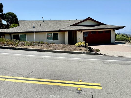 Attached, Exterior, Facade, Ranch