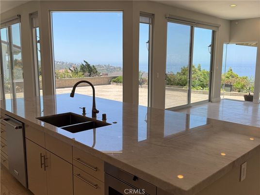 Interior, Kitchen, Recessed Lighting, Water