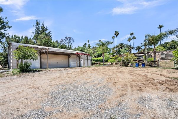 Backyard, Detached Garage, Exterior